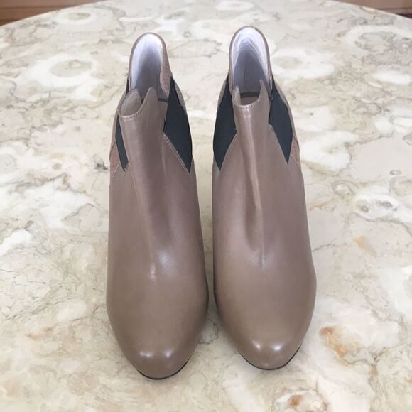 Vince Camuto Leather Hidden Platform Heel Booties - Picture 3 of 10